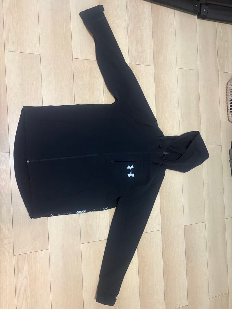 Under Armour ジャージ上下1セット　上2着　セット