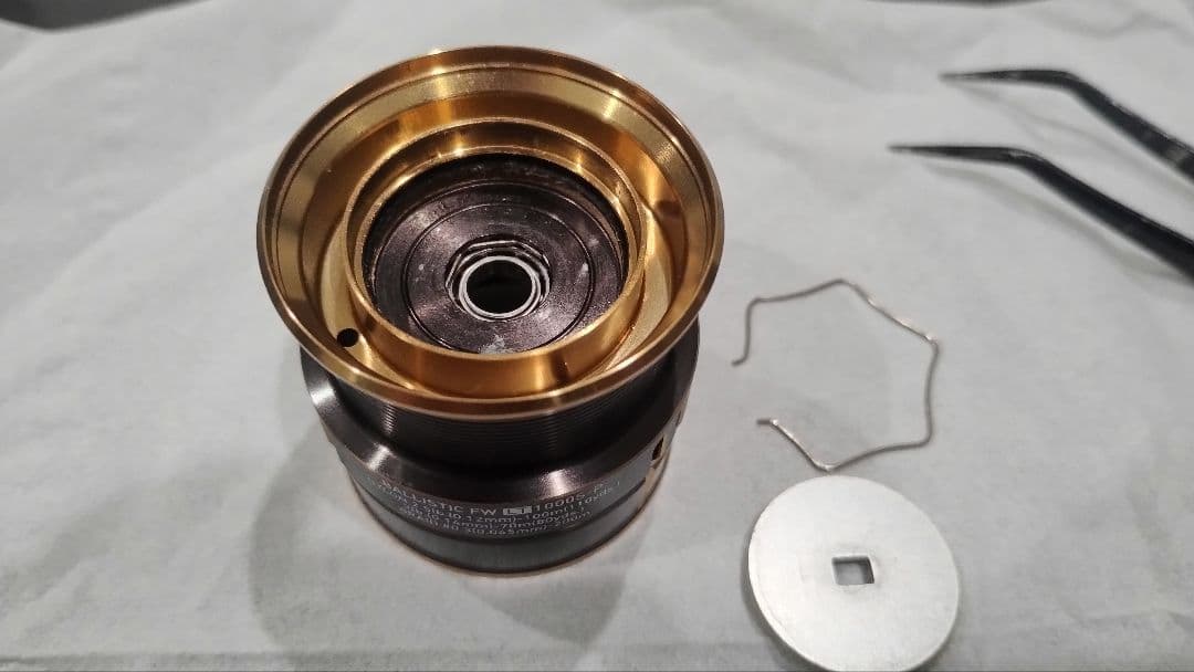DAIWA　ダイワ　バリスティック FW LT1000S-P　SLP替スプール付