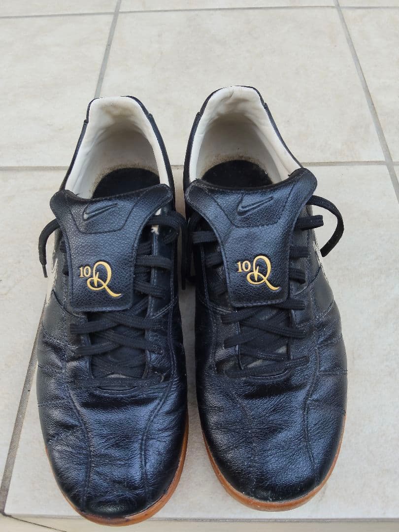 シューズ Nike Tiempo Guri IC R10 Ronaldinho