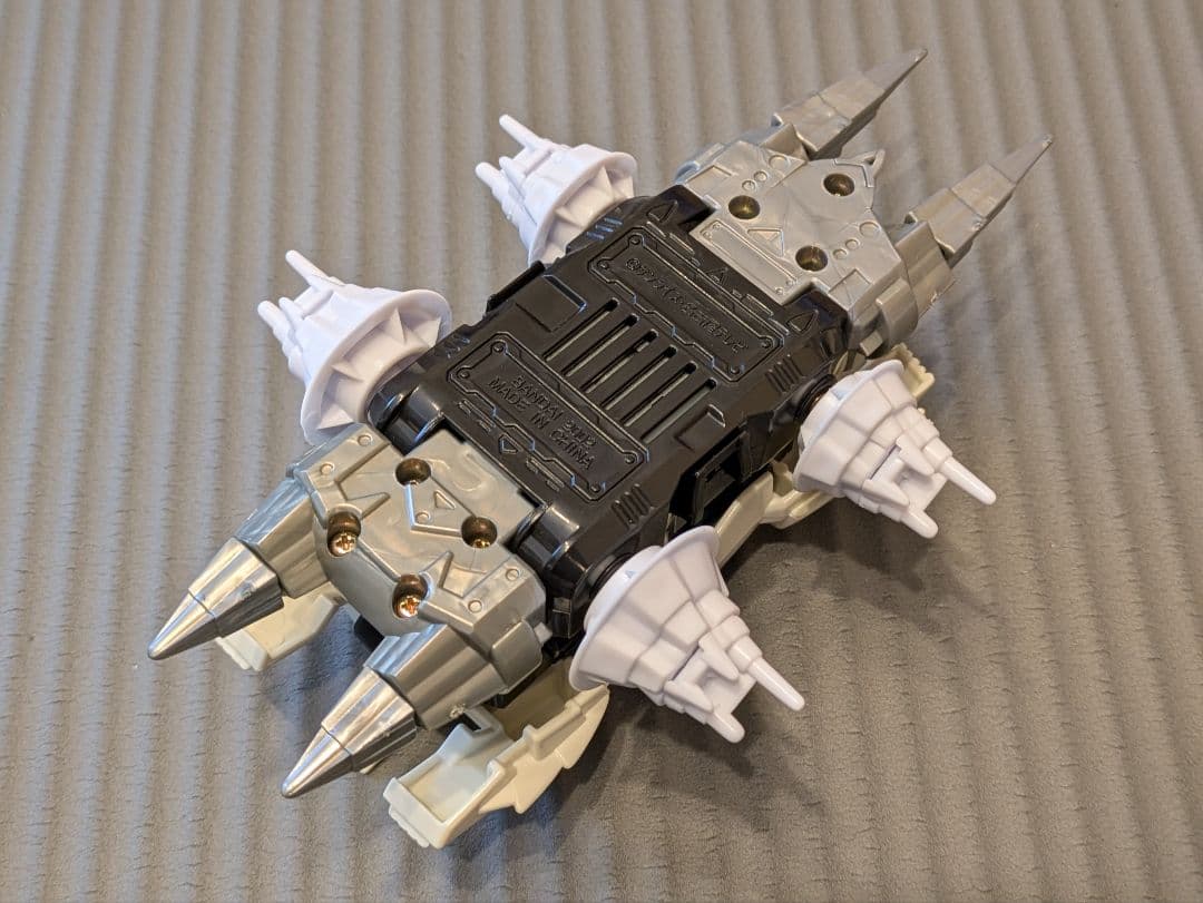 素組みのみ　美品　クラッシュギア　ブラックガルダイーグル　タイガレイド