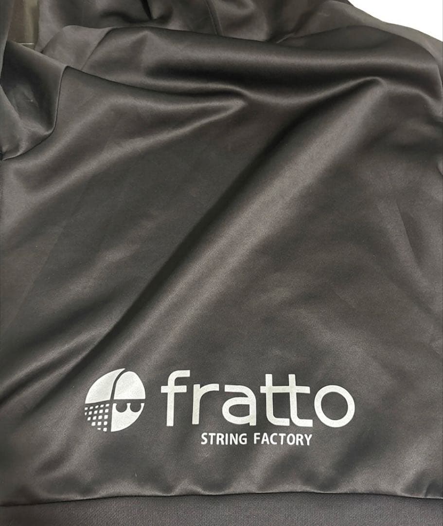 fratto×ヨネックス フード付きブラックジップアップパーカー