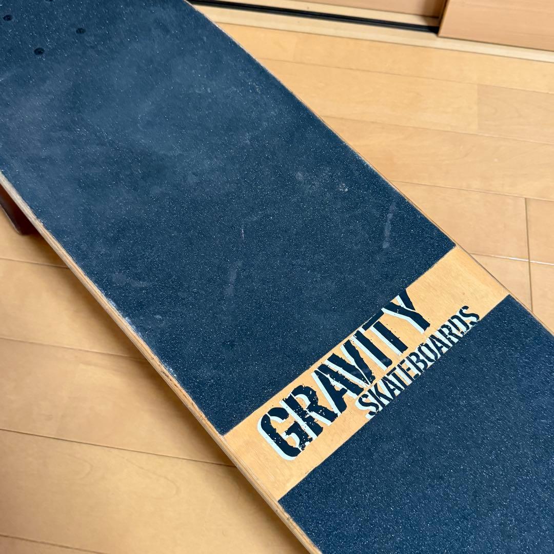 GRAVITY グラビティ スケートボード EB40 スラスター仕様 スケボー