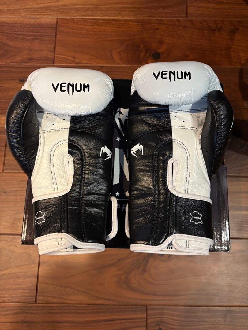 venum Hammer Pro ボクシンググローブ 最上位モデル　ナッパレザー
