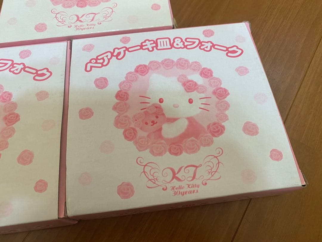レトロ サンリオ ハローキティ ペアケーキ皿 & フォークセット 3箱