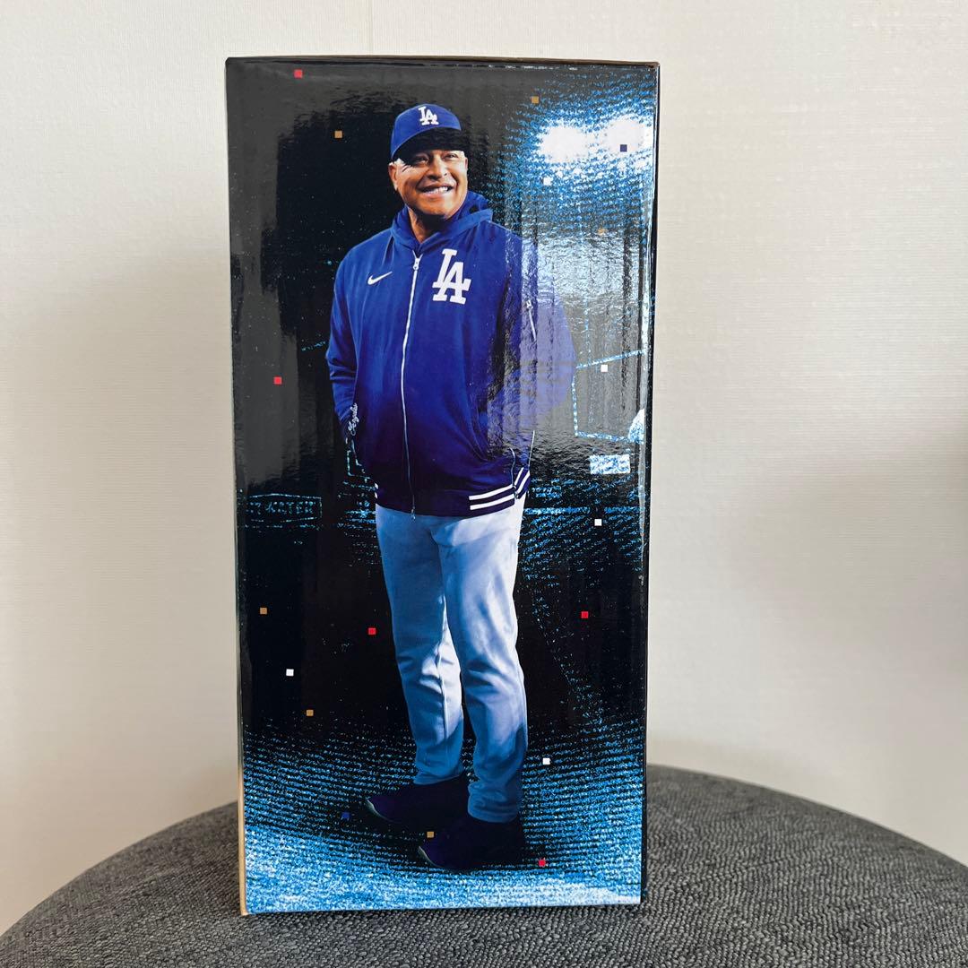 月末セール中！ドジャース　デーブロバーツ監督　ボブルヘッド