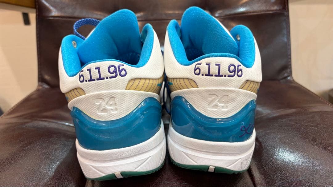 zoom Kobe4 ナイキ ズーム コービー4 バッシュ 27.5 スニーカー