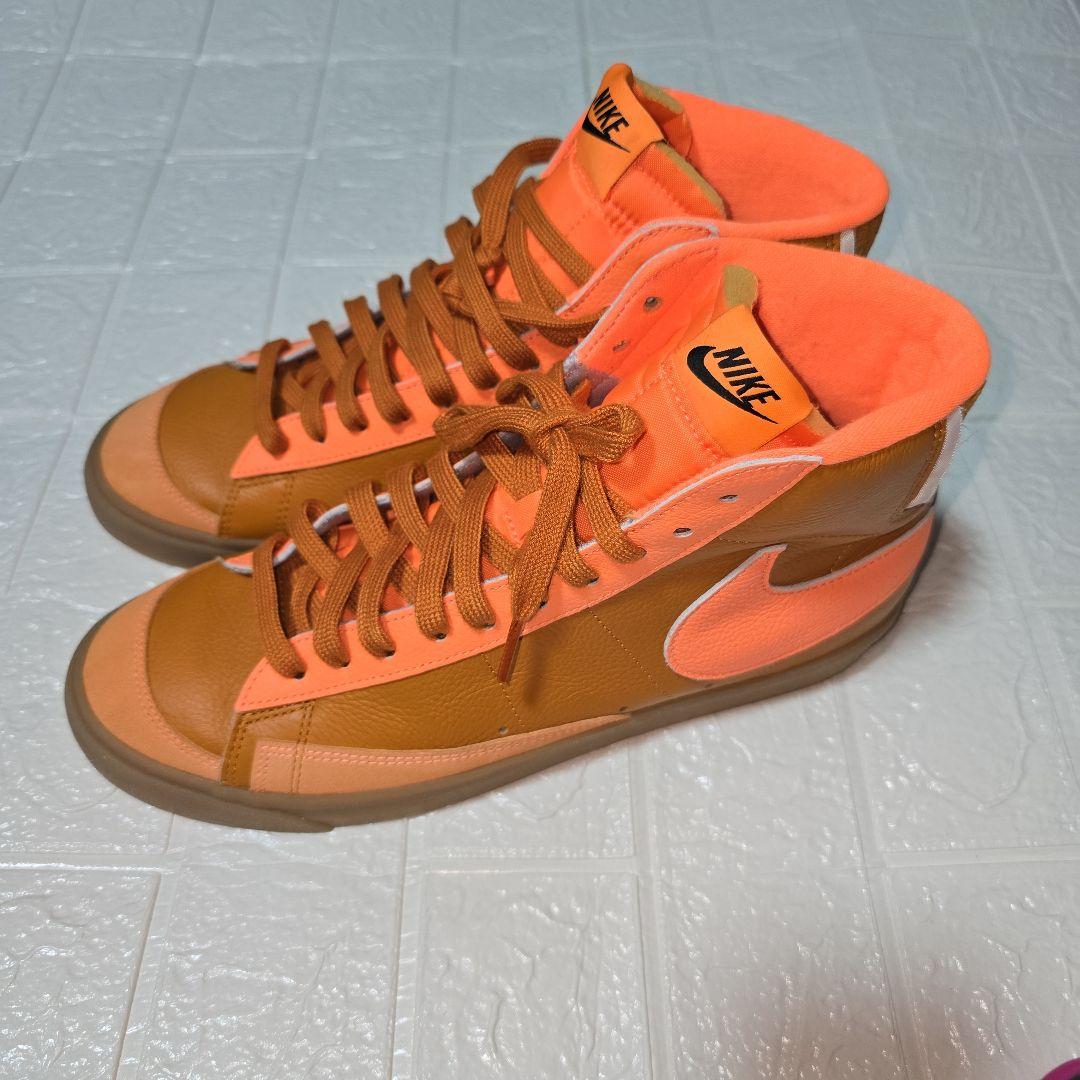 NIKE ハイカットシューズ オレンジ/ブラウン