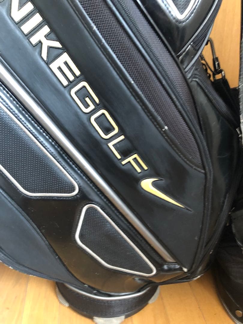 【送料込み】廃盤　高級キャディバッグ　NIKE GOLF ナイキゴルフ　激安