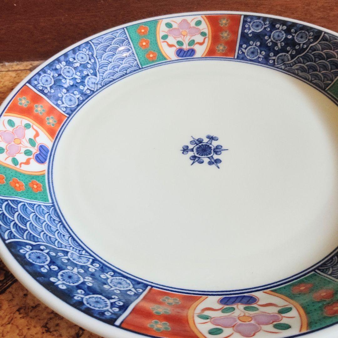 祥右衛門窯　花模様の美しい皿 直径約28cm