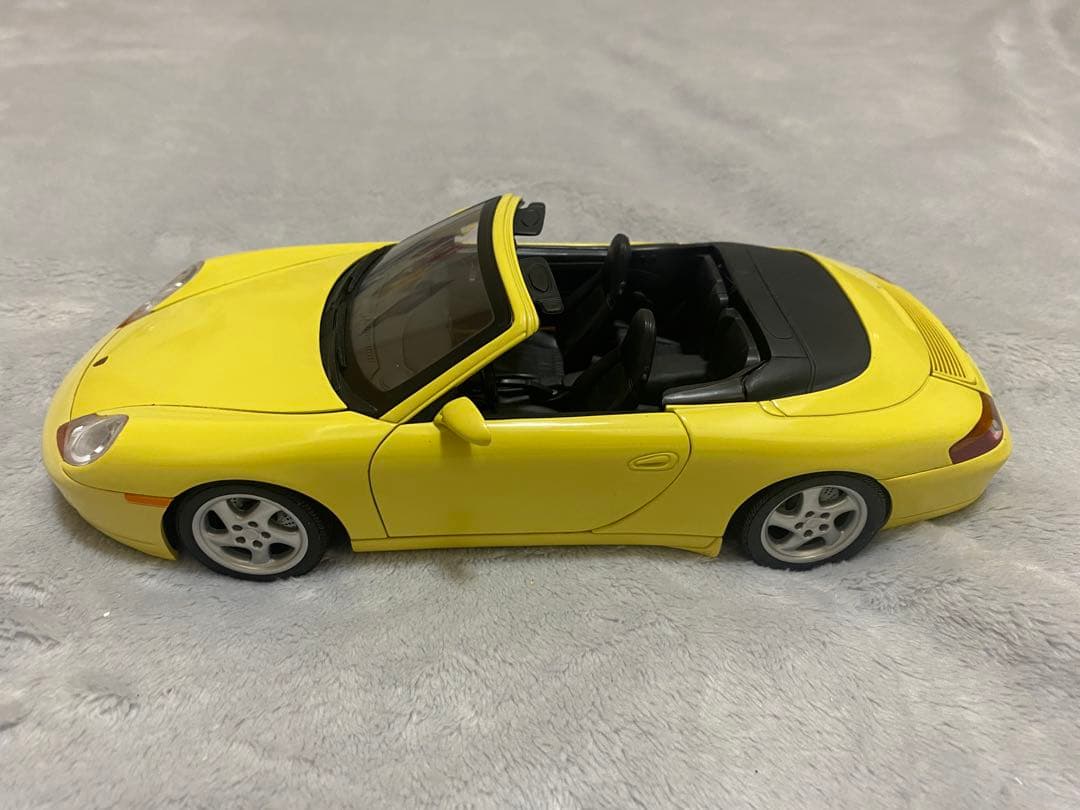 ミニカー GATE PORSCHE 996 1/18