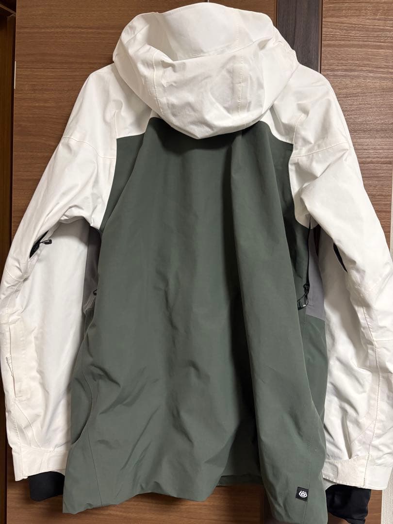 686 GORE-TEX GTジャケット Mサイズ SLAB 汚れ落ちやすい