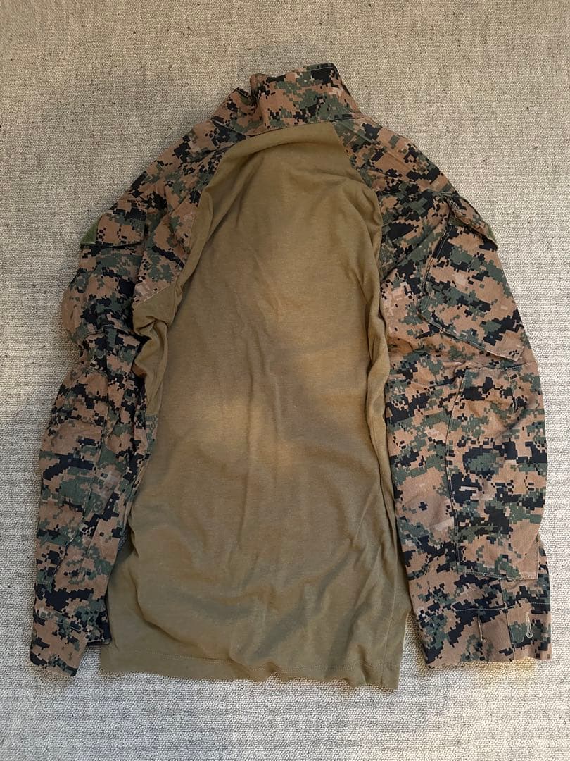 海兵隊 実物 USMC 官給品 FROG コンバットシャツ S-R