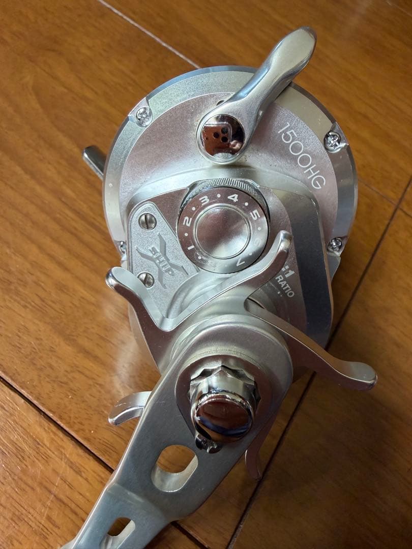 シマノ 11オシアジガー1500HG