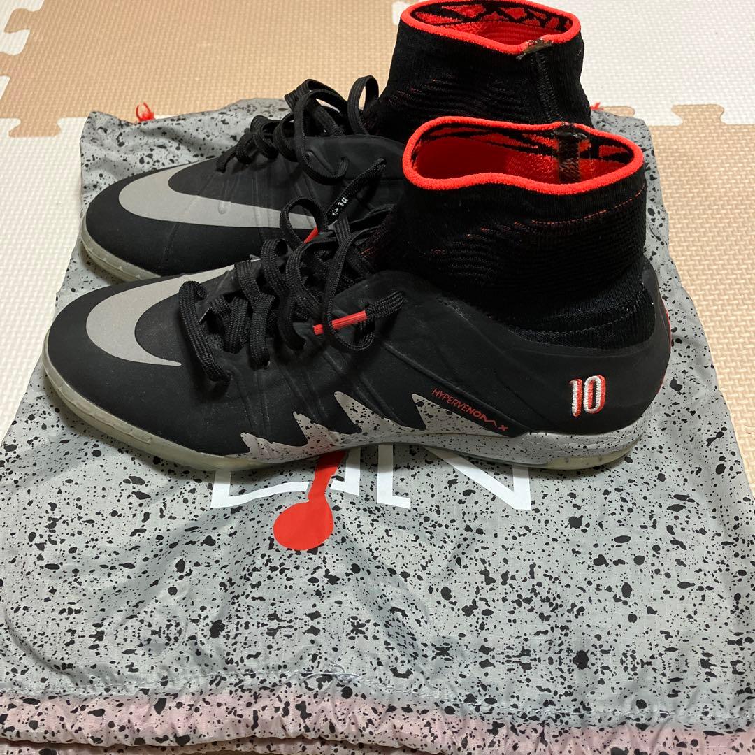 【レア】NIKE ハイパーヴェノム ファントム II NJR FG