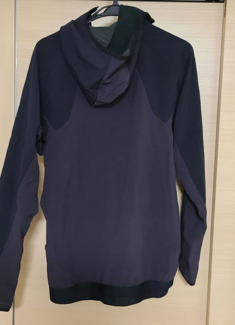 ATHLETA　ウォームテックジャケット　Oサイズ　新品未使用