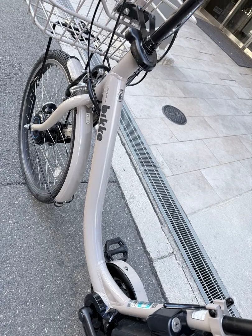 子供乗せ　ブリヂストン　 BIKKE 電動アシスト自転車 チャイルドシート付き
