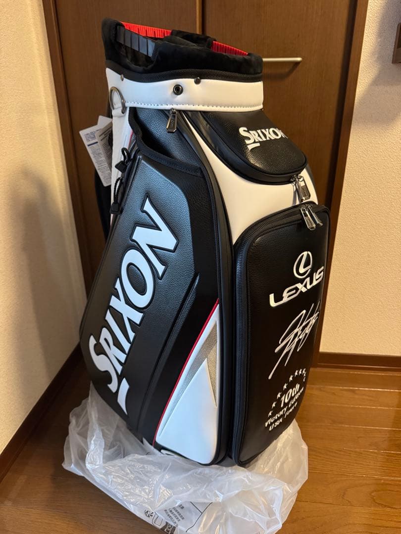 スリクソン 松山選手米ツアー10勝記念キャディバッグ新品未使用