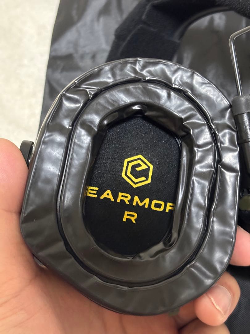 EARMOR m31 電子イヤーマフ　射撃