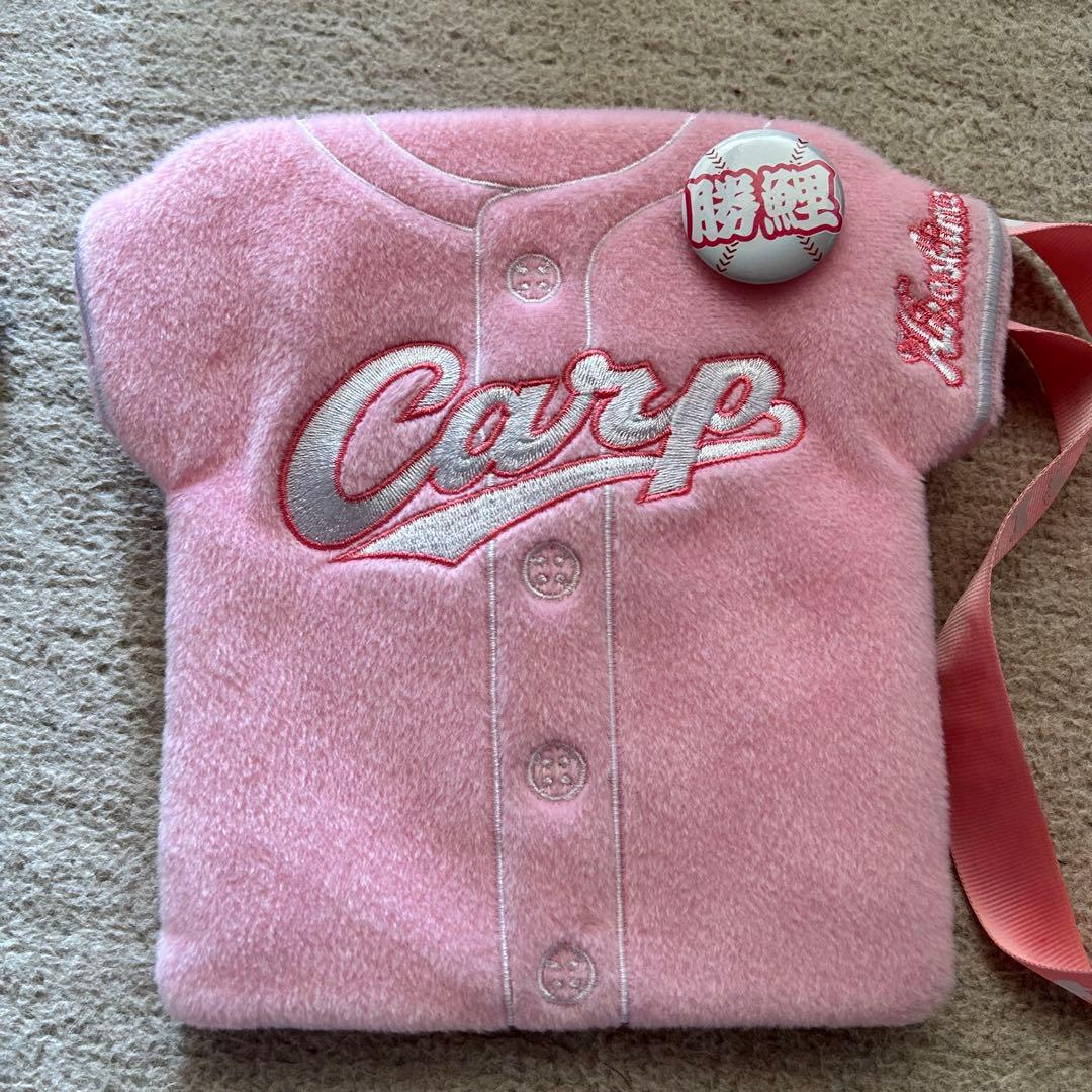 カープグッズ⌇美品　ニューエラ　カンフーバッド　タオル