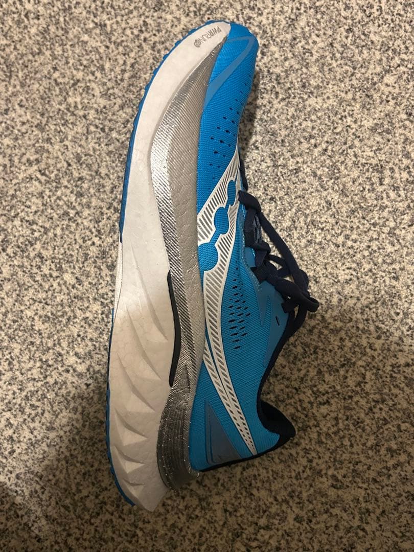 Saucony エンドルフィンスピード4