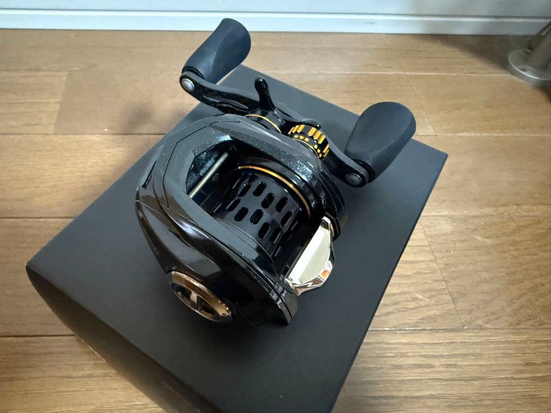 Abu Garcia REVO ALC-BF7 ベイトリール