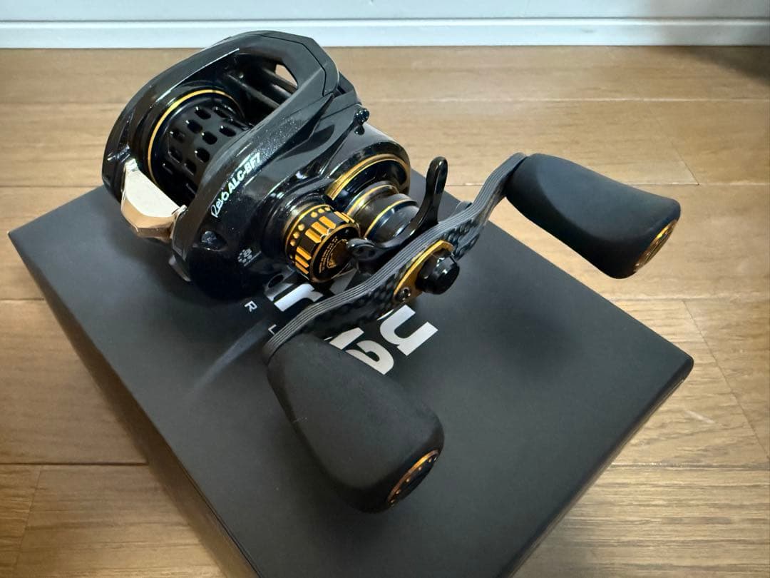 Abu Garcia REVO ALC-BF7 ベイトリール