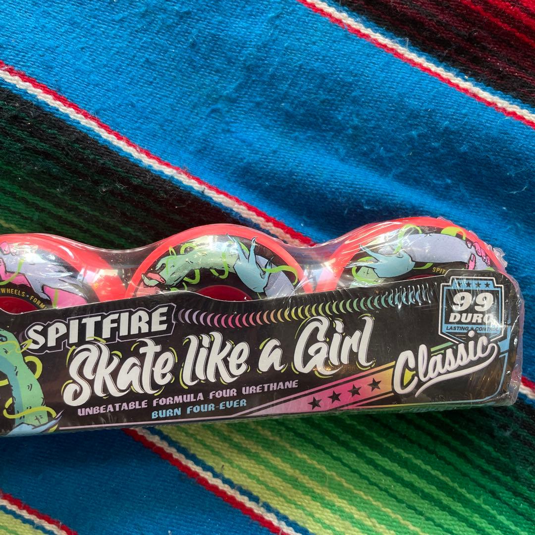 SPITFIRE SKATE LIKE A GIRL 56mm99aウィール