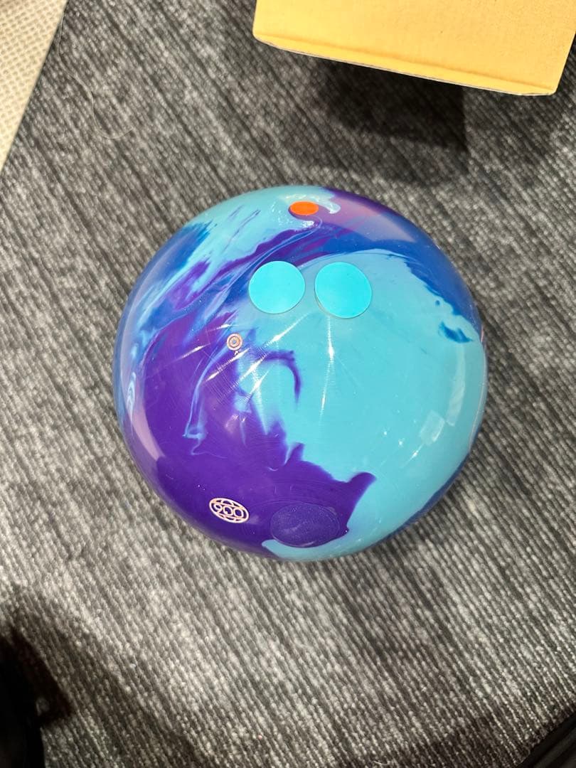 りん　 オリジン　900グローバル　ストーム　15ポンド　ボウリングボール
