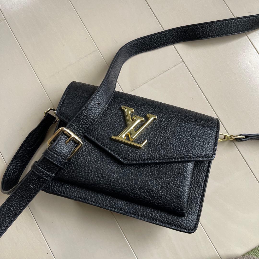 Louis Vuitton ノベルティブラックショルダーバッグ