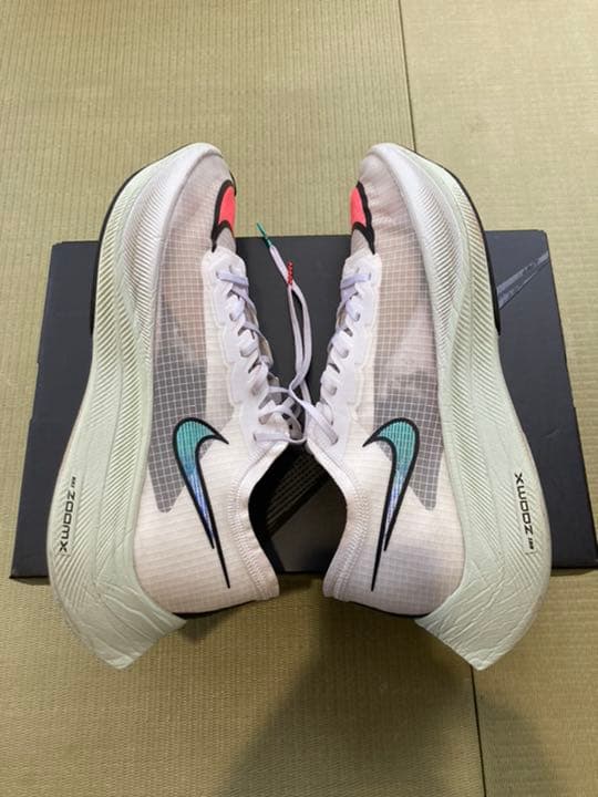 NIKE ナイキ　ズームX ヴェイパーフライネクスト% 28.5cm