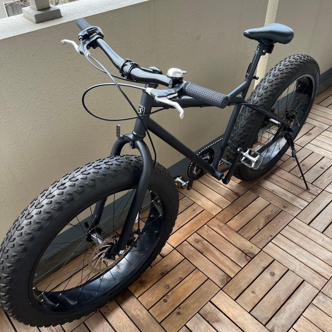 ファットバイク FATBIKE 26インチ 6段変速 自転車　ブラック　札幌