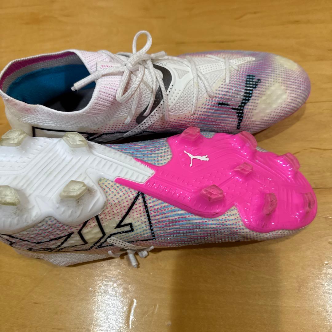 Pumaサッカーシューズ 26.5 フューチャー７アルティメットホワイト/ピンク