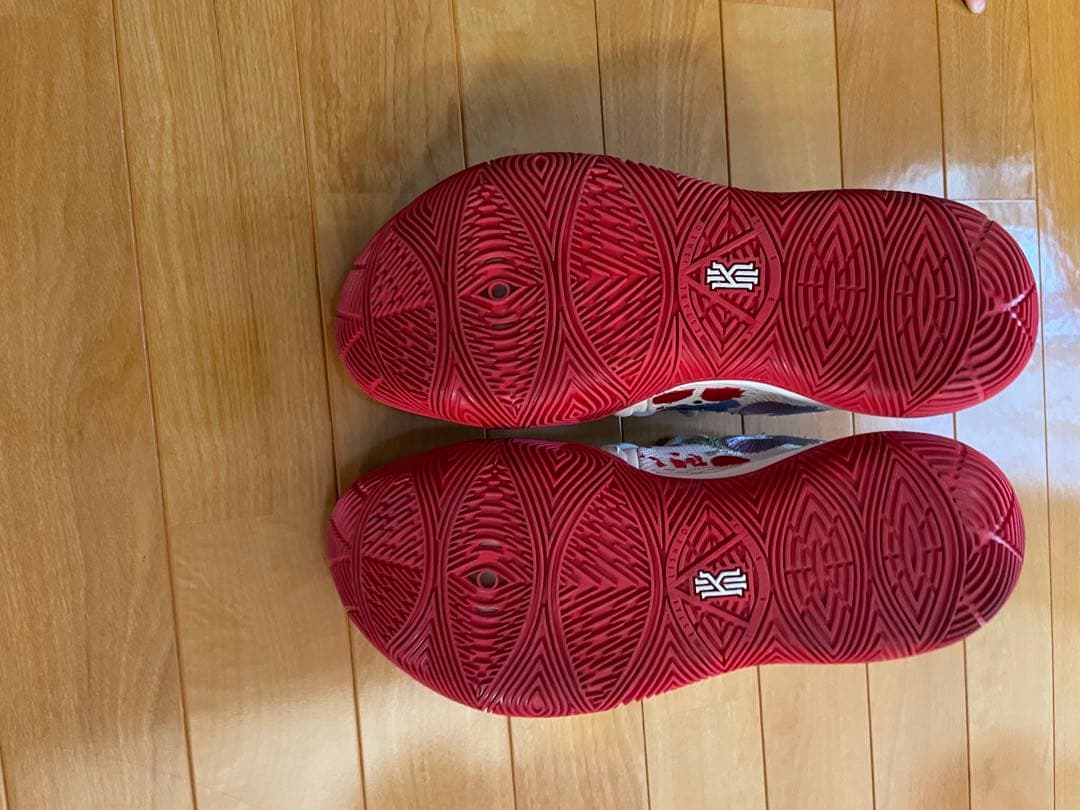 NIKE ナイキ　カイリー5 kyrie5 バッシュ　バスケ