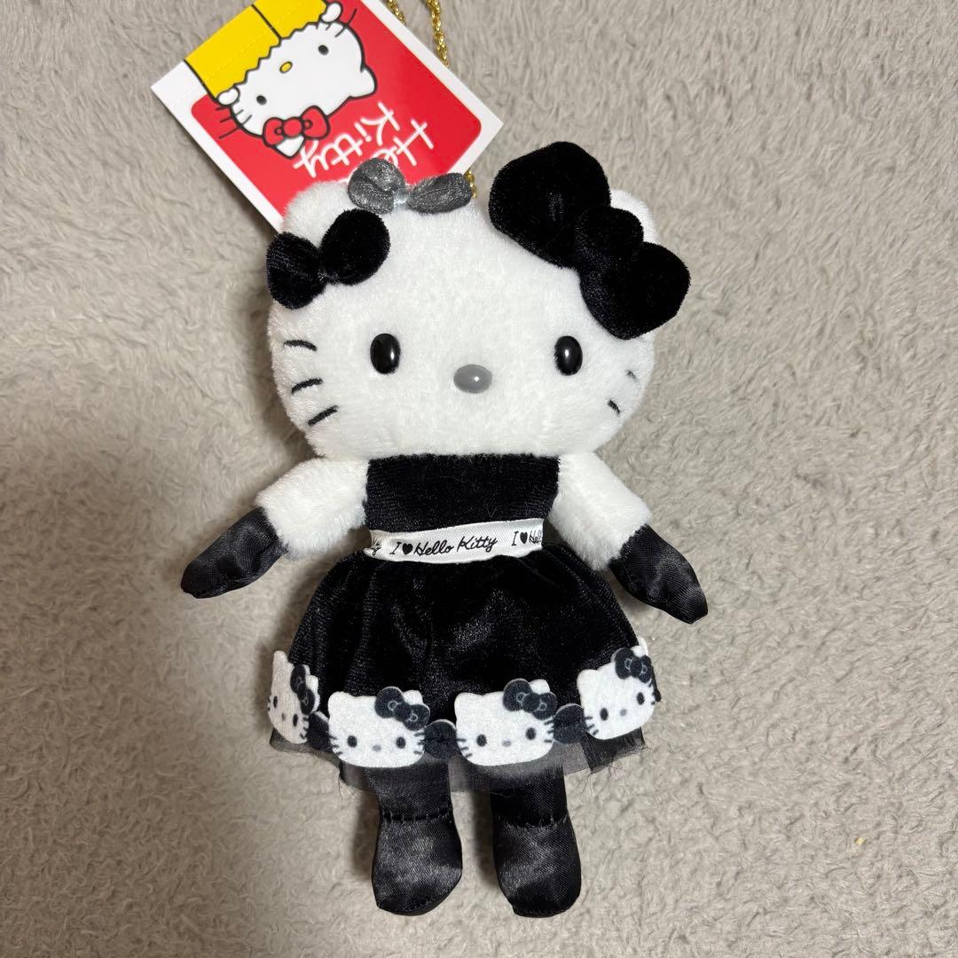 ハローキティ展 マスコット キーホルダー モノトーンドレス 雪うさぎ ぬいぐるみ