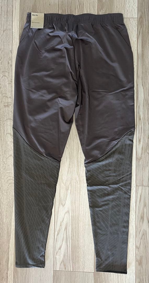 NIKE トッテナム　スパーズ　トラックパンツ　トレーニングパンツ　ジャージ