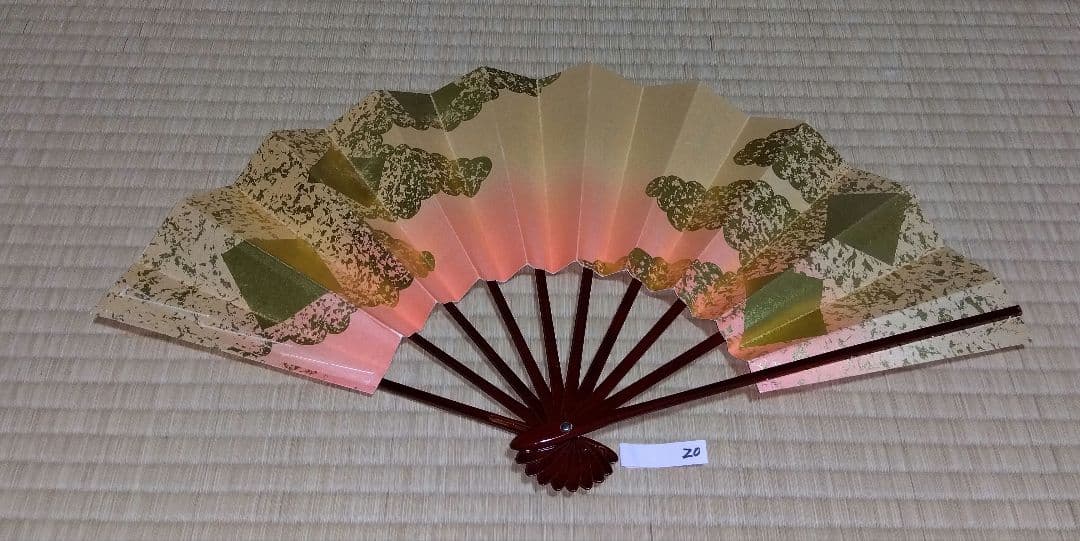 舞扇　海外出張のお土産、海外からのお客さまへのプレゼントに最適
