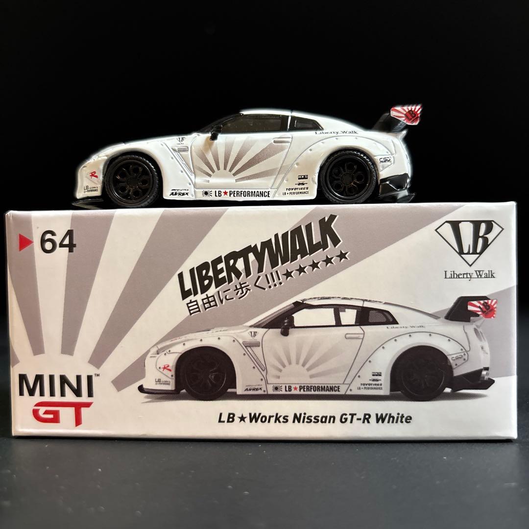 カボチャ様限定　リバティーウォーク　LBWK GT-R R35 1/64 絶版