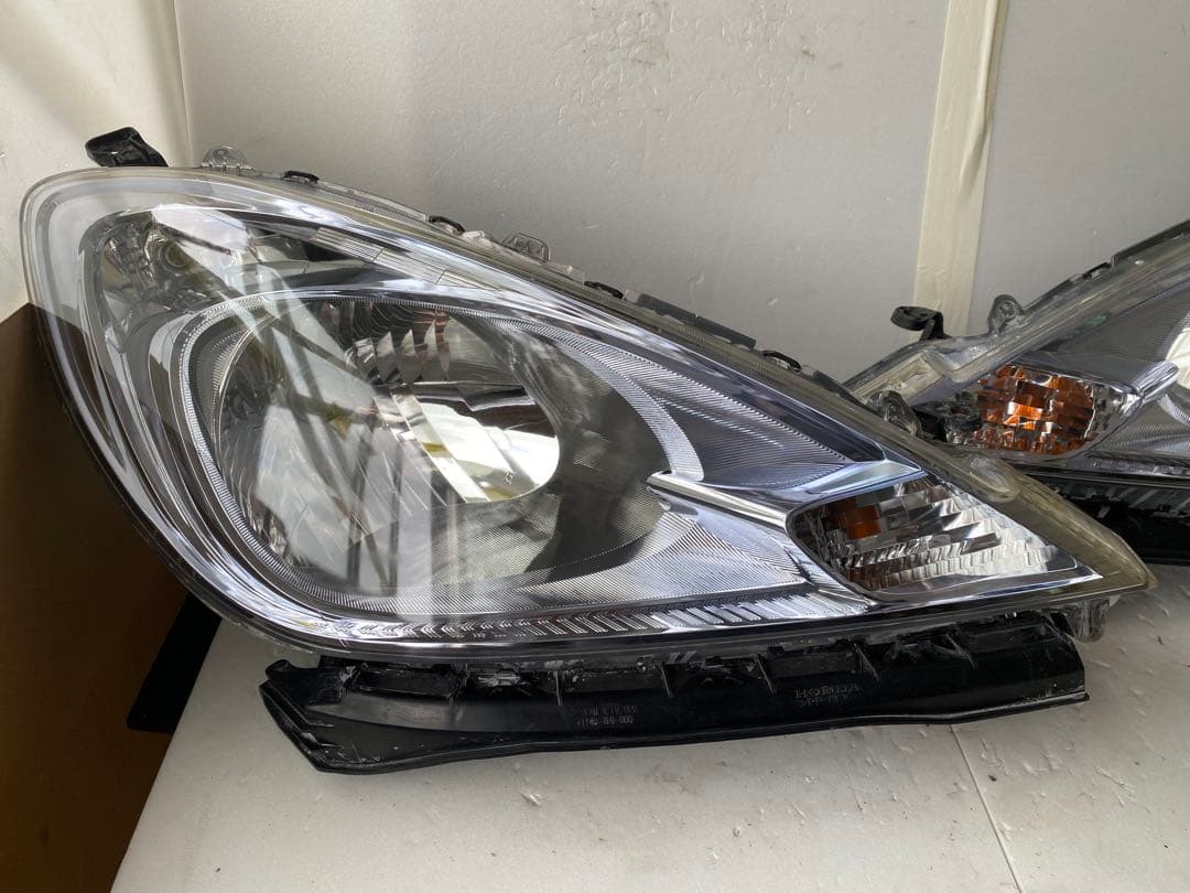 ホンダ フィット GE GP 純正ヘッドライト 左右セット ハロゲン HID