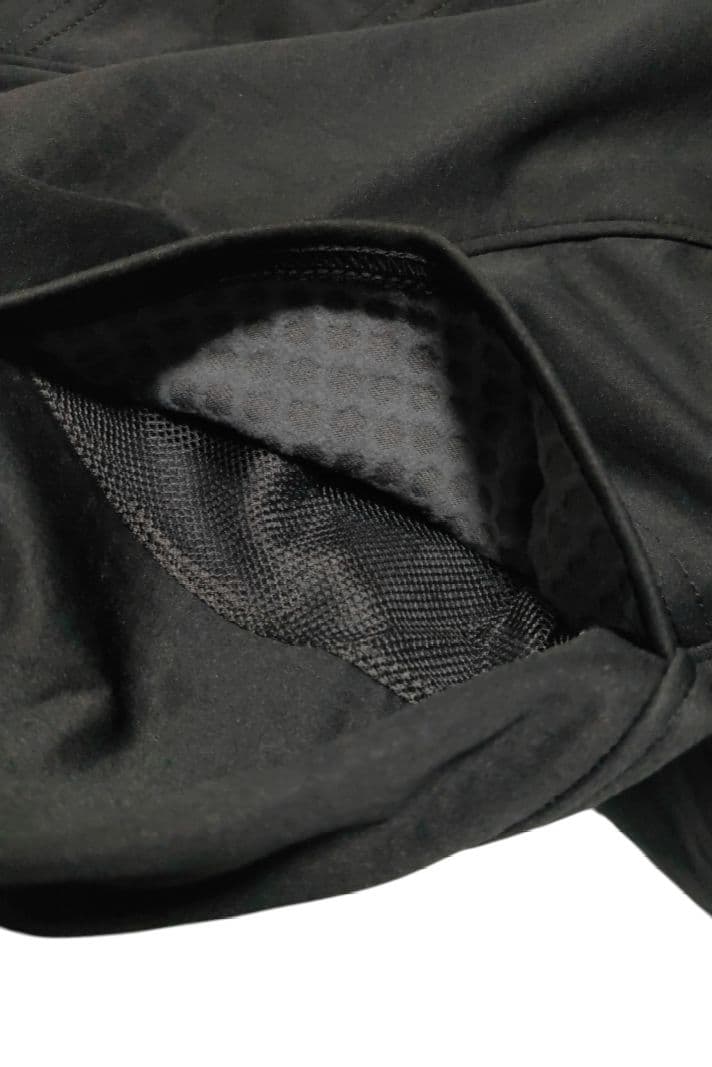 g*7様 新品 UMBRO プロトレーニングパンツ サーモシェルパンツ メンズX