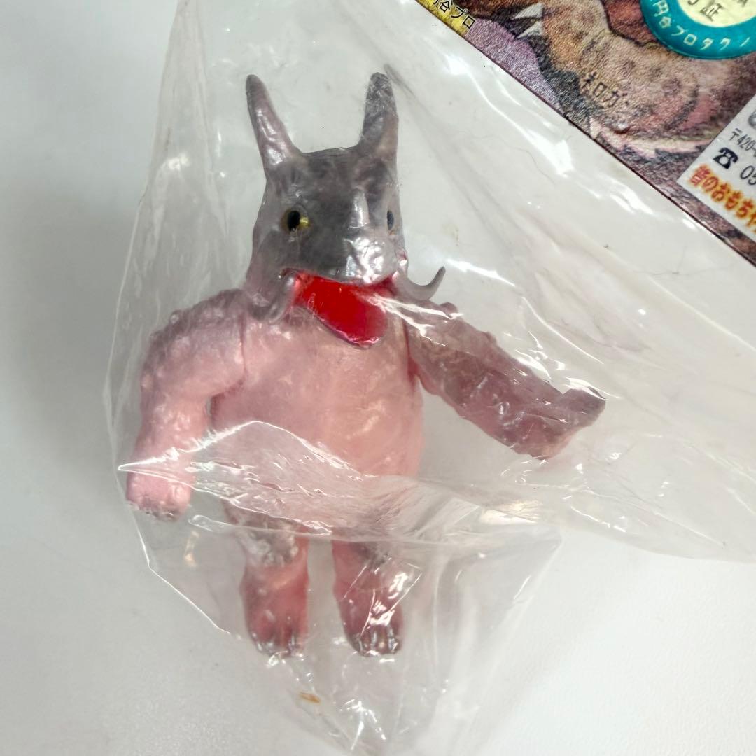 ノスタルジックヒーローズ　ウルトラ怪獣シリーズ　パゴス　ソフビ　フィギュア