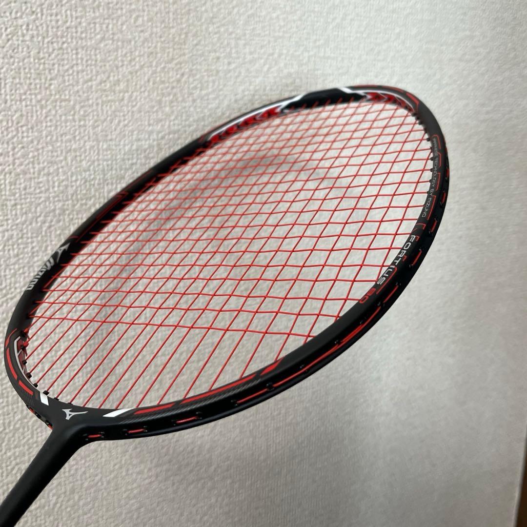 Mizuno フォルティウス 80 バドミントンラケット ケース付