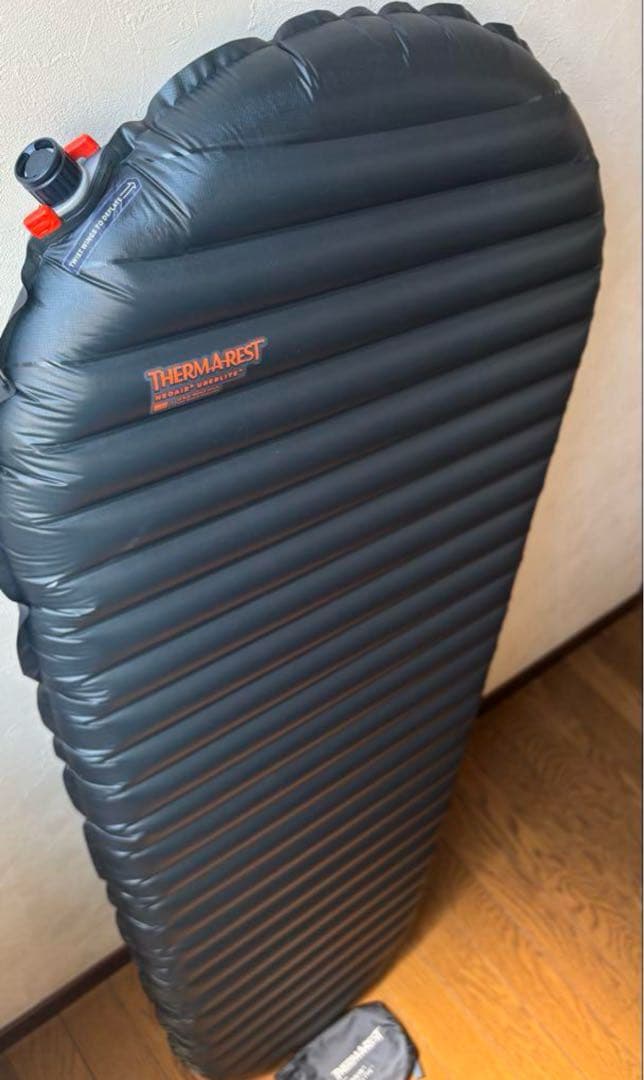 【美品】THERMAREST NeoAir Uberliteスモール