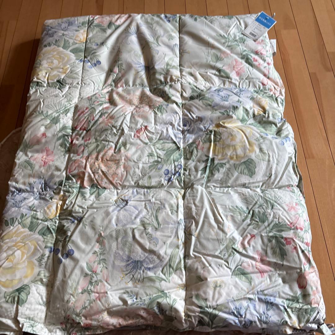 未使用タグ付東京西川羽毛肌掛け布団 150×200cm.日本製