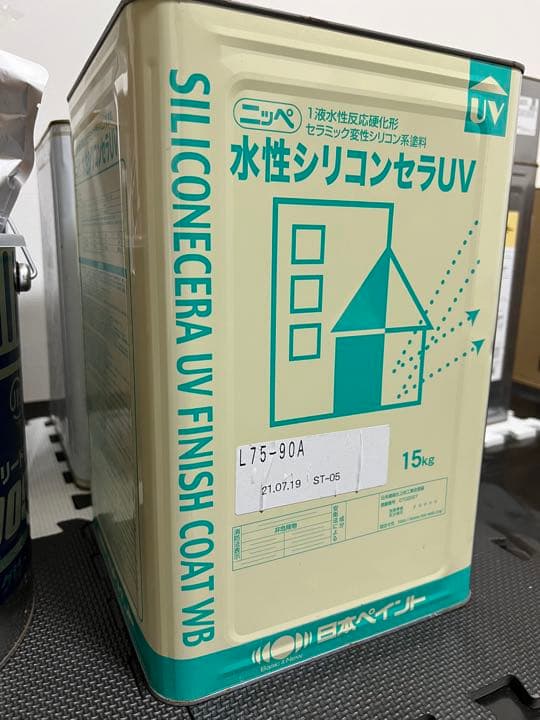 ニッペ　水性シリコンセラUV  L75-90A