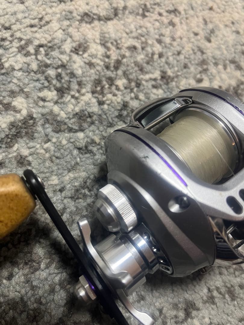 HLC シルバー ベイトリール 右巻き　ダイワ　ハイパーロングキャスト