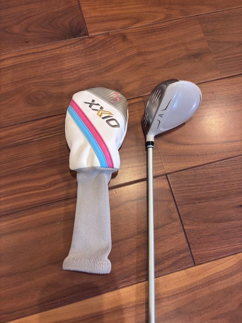 XXIO レディース3番ウッド 16度 カーボンシャフト 限定ホワイト