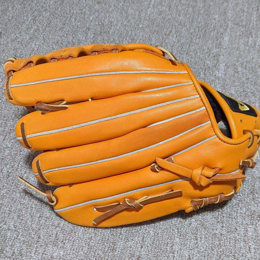 元阪神タイガース金本知憲さん直筆サイン入り　ハタケヤマ　軟式用グローブ