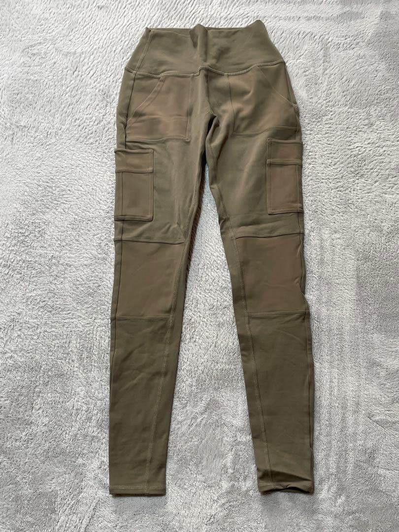 ヨガ・ピラティス alo yoga High-waist Cargo Legging XS