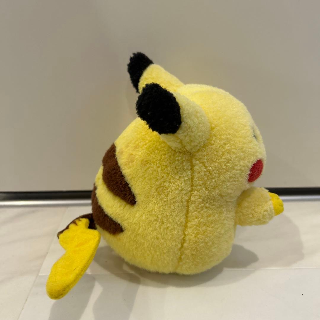 ポケモン　ピカチュウ ぬいぐるみ 初期 TOMY 音が鳴る