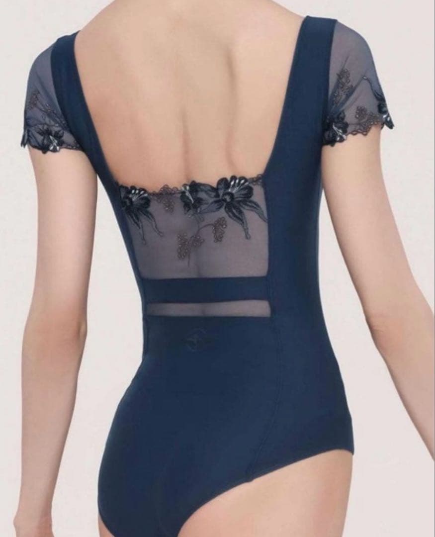 Wear Moi〈ウェアモア〉 LISERON(リズロン)